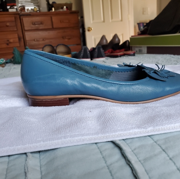 Blue dress shoes - Picture 2 of 4